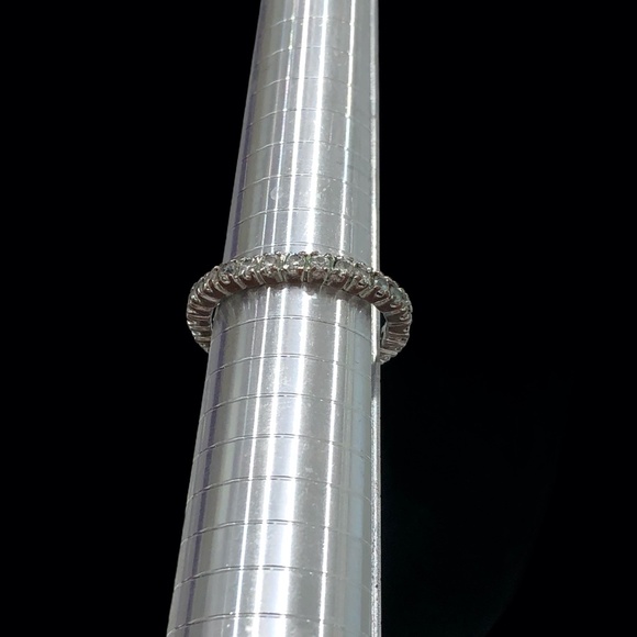 VINTAGE ETERNITY BAND WITH ROUND 2MM CLEAR STONES IN SILVER TONE - Picture 5 of 12